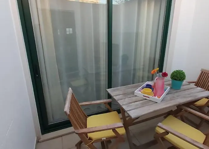 Casa Senhora Da Ria- Localização Perfeita Em Hébergement de vacances District de Faro