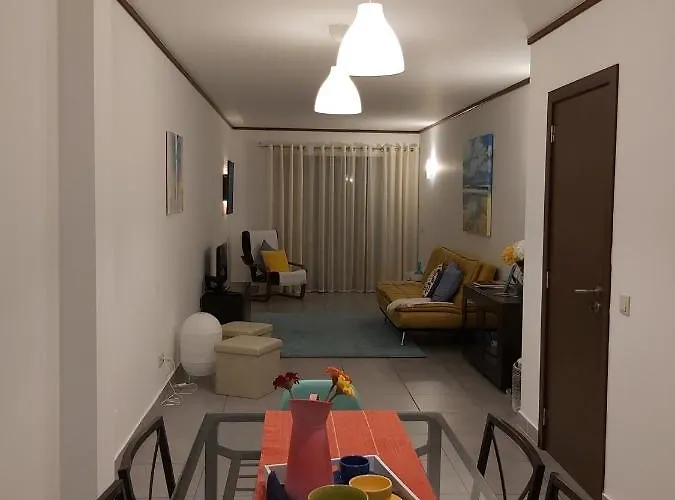 Casa Senhora Da Ria- Localização Perfeita Em Hébergement de vacances District de Faro